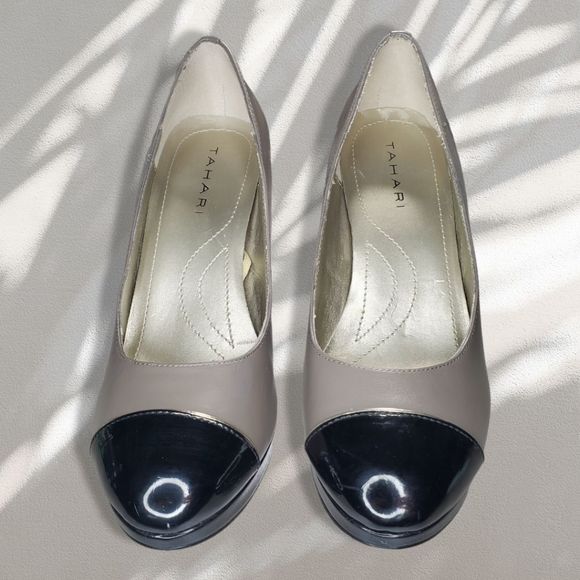 Tahari Ta-Laurie Grey Taupe Two-Tone Leather Pump - Picture 2 of 10